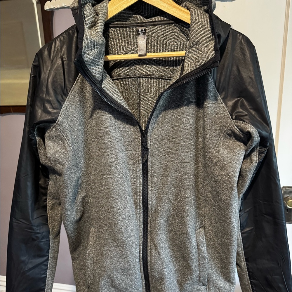 Under Armour Women's Black and Gray Cold Gear Jacket